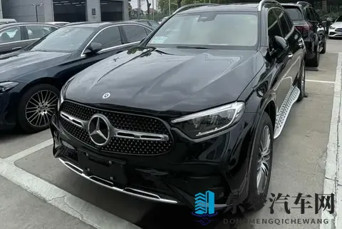 黑人跨异族亚洲女人：跨文化设计,重塑未来出行