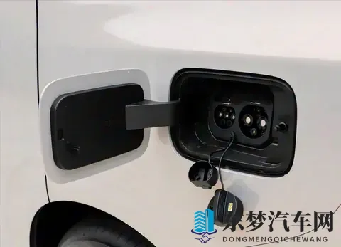 “2+2+3”大7座，加满油一口气能跑1100km，10万买车看看这辆！