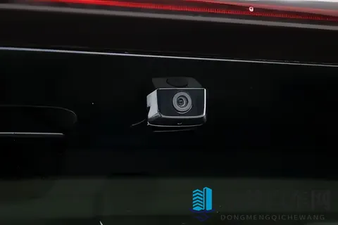 28 万的家庭 MPV，开上一个月，我发现真的不需要再加预算了！-1