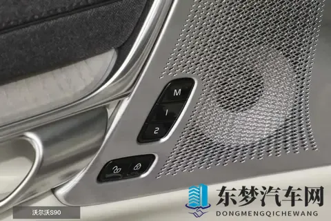 绿巨人藏宝阁黑科技：神秘绿巨人宝库探秘，尖端科技大揭秘