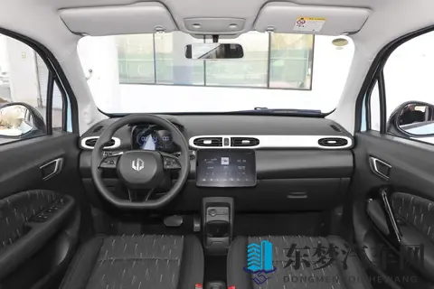 6万级纯电代步车，续航403km，支持快充，零跑T03值得买吗？-1