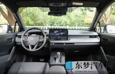 家用SUV绕不开的选择？丰田锋兰达选购指南，省油也省心-1