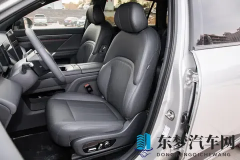 限时1599万起，增程_纯电可选，东风奕派eπ008五座版值得选吗？-1