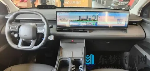 2025年现代销量最好的三款车型分别是伊兰特、途胜L和库斯途-3