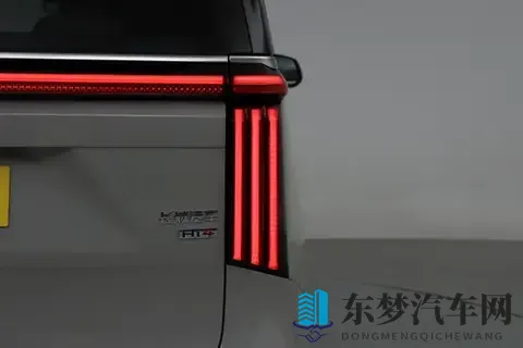 开了一周才明白,这台大七座为什么让人舍不得还钥匙!-3