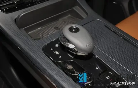 新车2499万起，传祺向往M8宗师搭配20T混动系统，续航超1000km-1