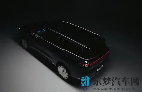 上汽旗舰大SUV！智己LS9官方实拍首次曝光-1