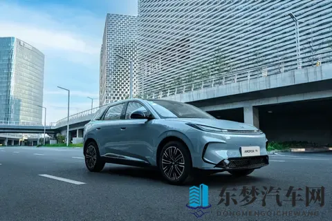 轻松开启惬意旅程，极狐T1开启美好的出行生活-1