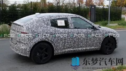 现代IONIQ 3谍照曝光：续航450-600公里，与比亚迪海豚竞争-1