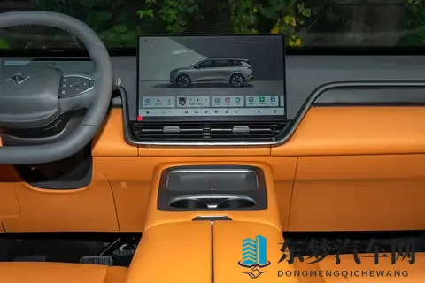 17 万拿下纯电 SUV？东风奕派eπ008 ：空间、续航、配置够家用吗？-3