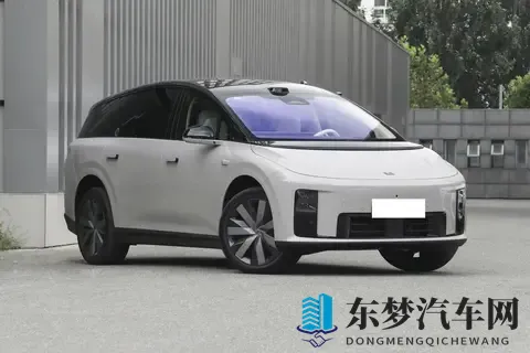 理想汽车的首款纯电SUV，车长近51米，入门就是顶配-1