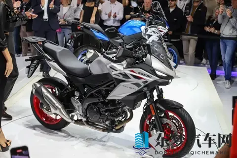 男女酱酱酿酿：汽车浪漫之旅：汽车文化甜蜜元素揭秘-1