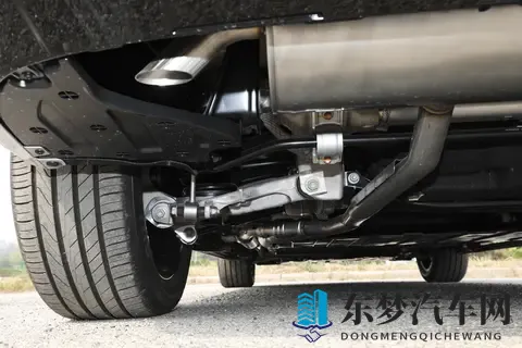 花30多万买一辆大型六座SUV，图啥？看完这篇再说-1