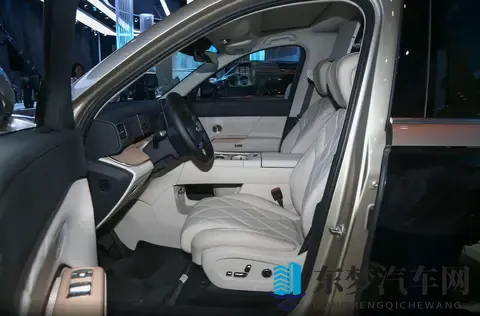 也要在大块头SUV里分一杯羹，奇瑞风云T11增程大六座，价格能打？-2