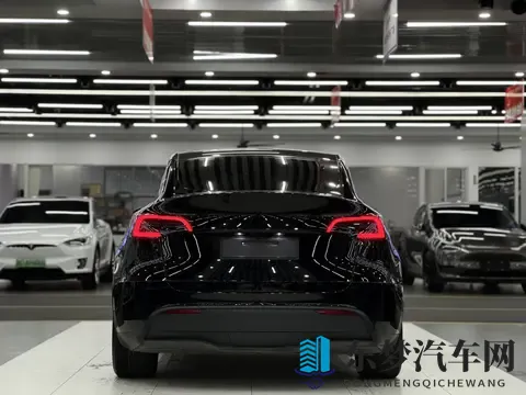 特斯拉Model Y抄底价？3万公里准新车，通勤代步优选-3