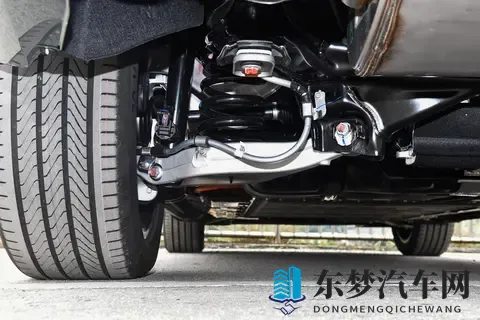 带全家人深度体验深蓝S09与魏牌蓝山，到底哪款更值得买？-2