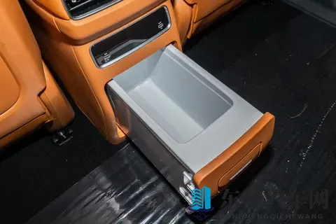 限时1599万起售,东风奕派2026款eπ008五座版上市,值得一看-1