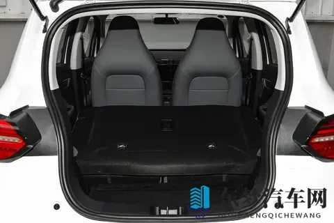 6万级纯电代步车，续航403km，支持快充，零跑T03值得买吗？-2