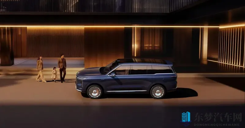 3228万起!智己LS9上市,全系皆Ultra!-1