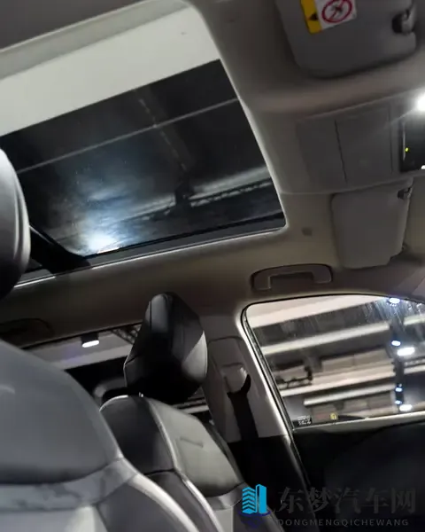 全新一代丰田RAV4插混版实车亮相 配25L动力 若国产能卖得好吗？-2