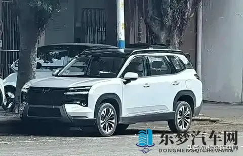 五菱新车8万起?硬派设计挑战混动市场-1