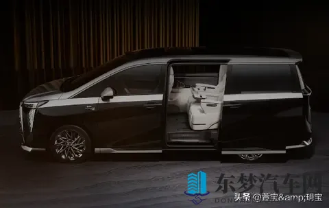 传祺向往M8 2026款上市：降价6万换装华为智驾，纯电续航却腰斩？-3