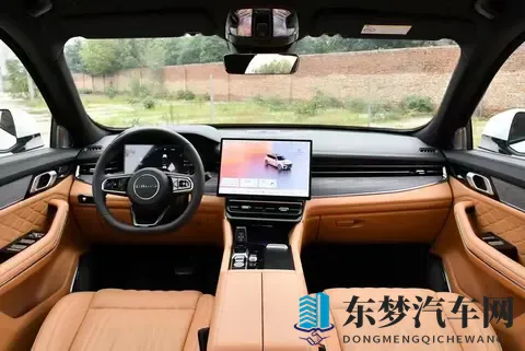 领克09四驱探索版：254马力+爱信8AT，配全时四驱，价格配置双杀-2