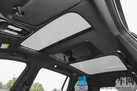 深蓝S09凭啥成85后心头好？颜值高、空间大、动力足-1