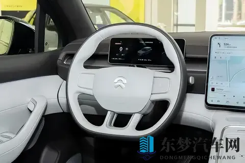 30万级SUV里,终于有一台让BBA车主心动的电车了-3