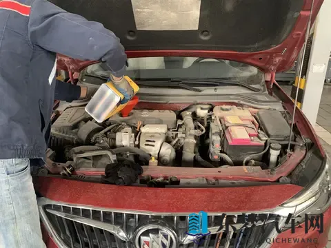 全合成机油真的能开12000KM吗？记住这个标准，及时保养发动机-1