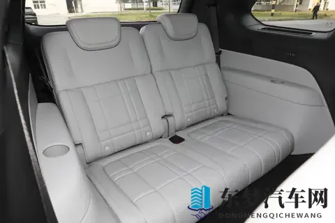 大六座SUV，家用选深蓝S09还是理想L9？一文讲清楚-2