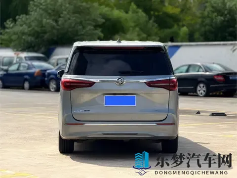 24万多拿下准新别克GL8陆尊，宜商宜家的高端MPV之选？