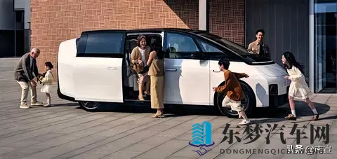 理想MEGA自燃后，老汤哥先斩后奏，李想没插手却最懂