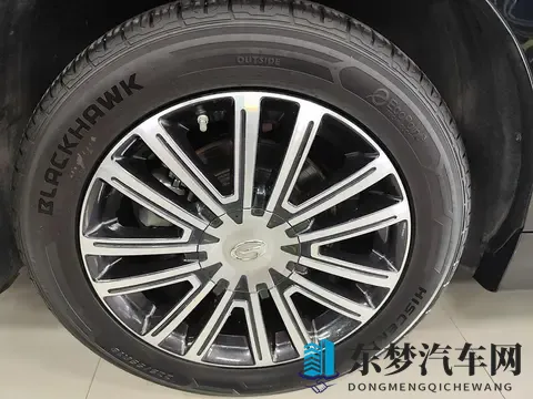 1298万！入手准新一手传祺M8，宜商宜家不二之选-2