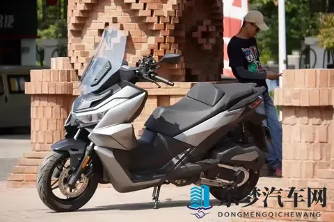 比第二名多卖一倍！这款国产踏板凭什么让摩友用钱包投票？-2