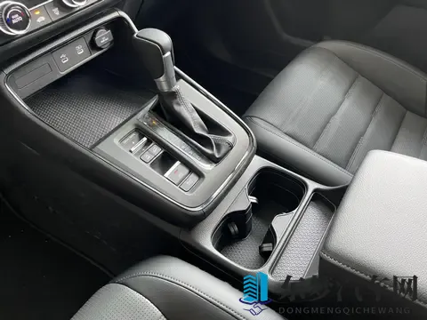 CR-V全球30年荣耀款对比皓影，家用SUV到底该怎么选？-1