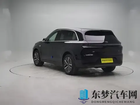 每日一款车-理想L6-2