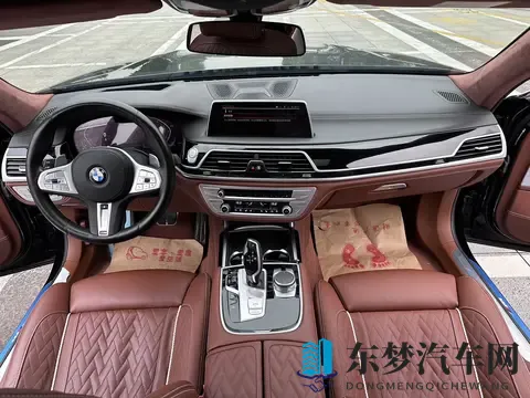 59万拿下21年一手宝马7系，享受行政级舒适-2