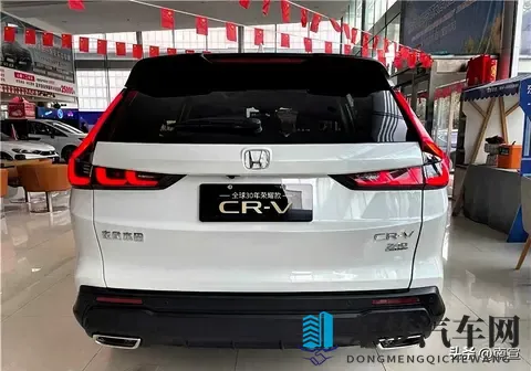 18岁禁止下载：未满十八岁，严禁下载使用