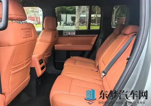 比亚迪方盒子车终于火了，10月卖出2万辆，销量超过方程豹豹5-1