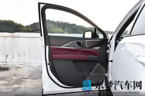 凯迪拉克XT5购车手册，优惠力度达145万元，哪个版本更适合你？-1