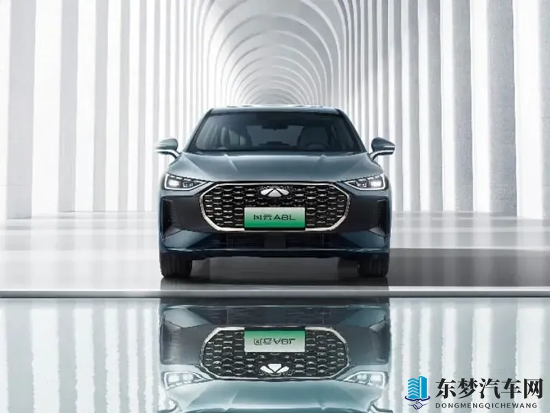 插混车型的佼佼者，满足不同定位 风云A8L VS 秦L-1