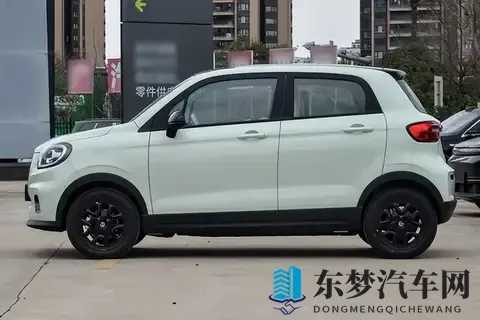 开回家半年,我发现它比想象中更值,这款微型车咋样-1