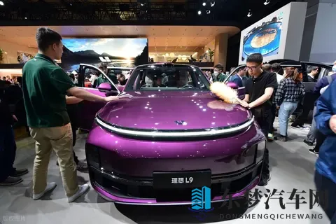 理想 10 月交付 318 万暴跌 38%！累计 146 万背后，纯电救场能否翻盘？-1