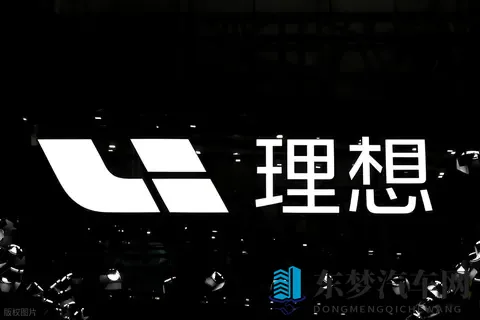 理想 10 月交付 318 万暴跌 38%！累计 146 万背后，纯电救场能否翻盘？-3