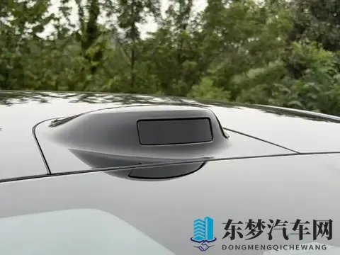 不到14万可买，标配百万底盘+激光雷达，这台央企新车太炸裂了！-1