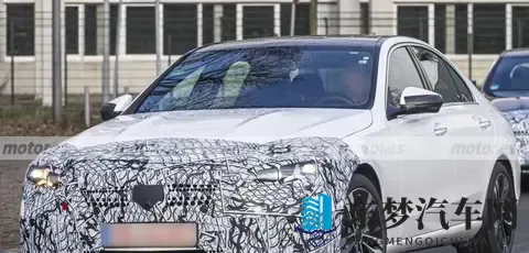 全新奔驰C级要来了，长得越来越高档了！-1