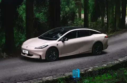 从20万级到15万级，昊铂GT再上新，低价走量成杀手锏-3