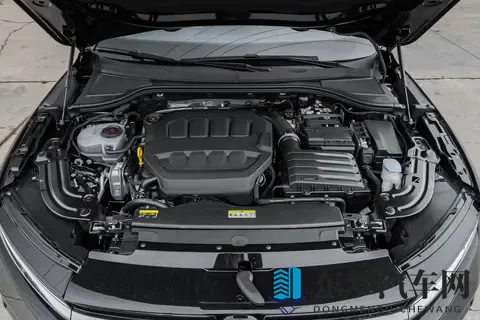 实体键回归 2026款全新大众迈腾实车亮相 现款1799万元起-2