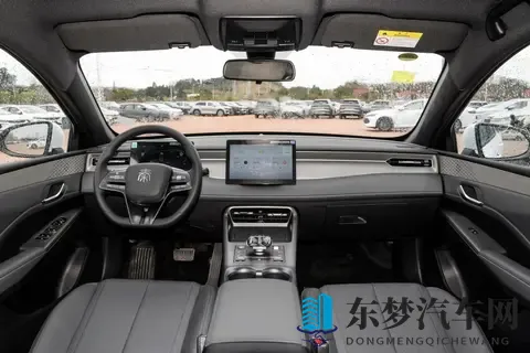 688万的吉利银河星耀6，遇上698万的秦PLUS DM，你怎么选？-3